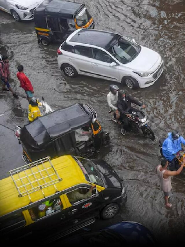 Mumbai Red Alert: Heavy Rainfall Causes Disruptions